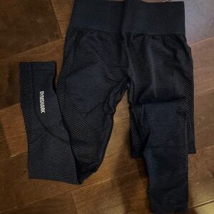 Gymshark navy/black size small workout leggings